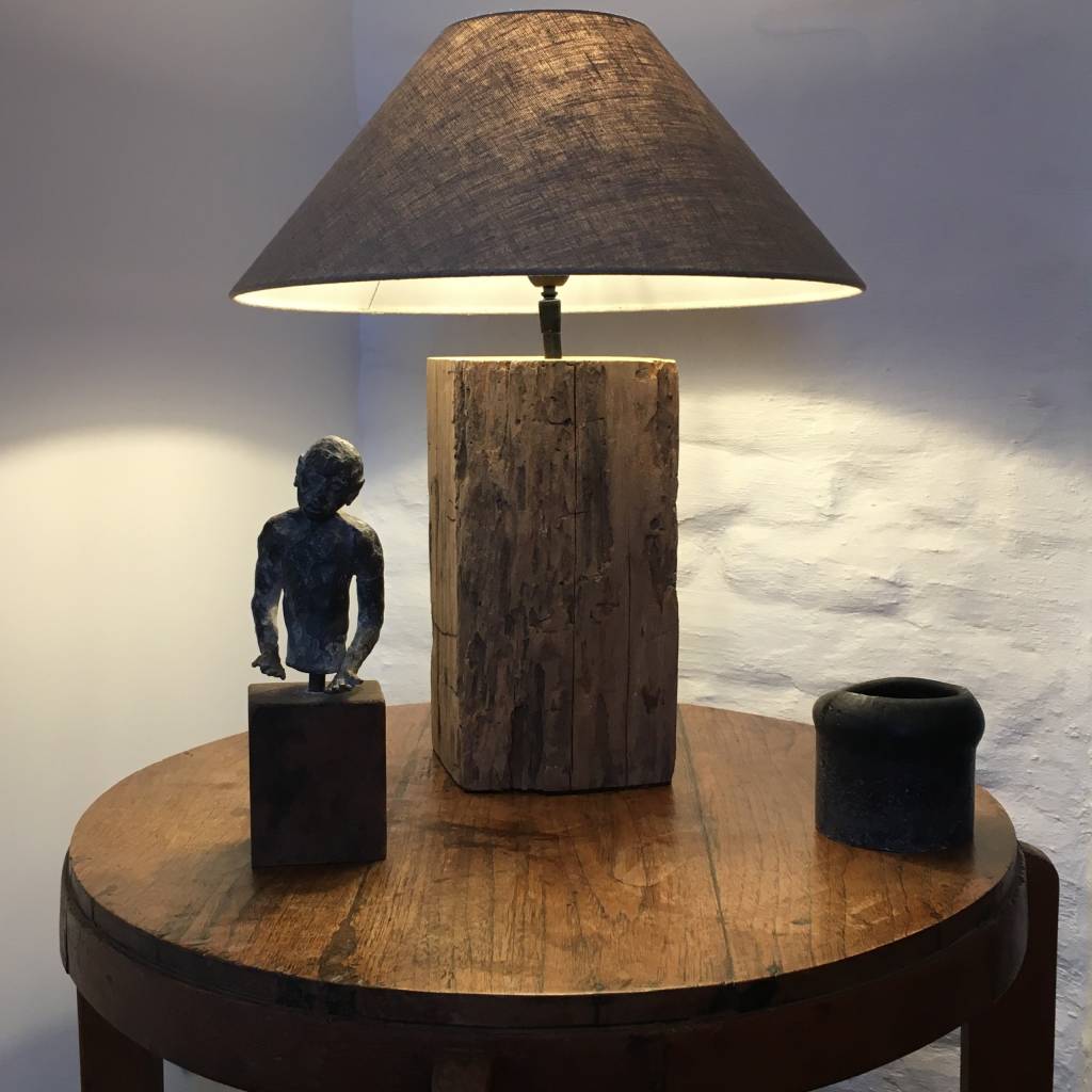 Lampe de chevet en bois avec abat-jour