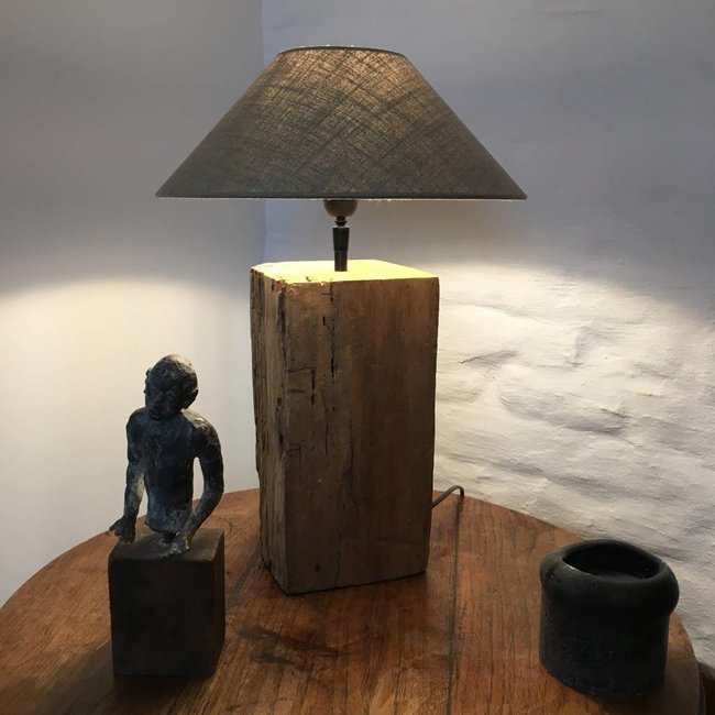 Lampe de chevet en bois avec abat-jour
