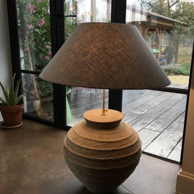Lampe en terre cuite avec abat-jour