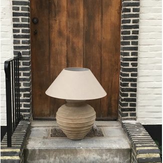 Lampe en terre cuite avec abat-jour Lampe en terre cuite avec abat-jour