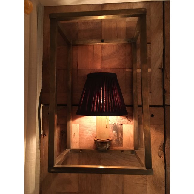 Wandlamp antiek brons met lampenkap