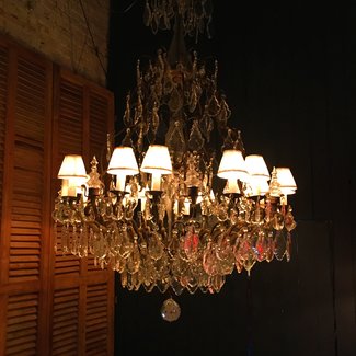 Grand chandelier pampilles bronze 16xE14 Grand chandelier pampilles bronze 16xE14