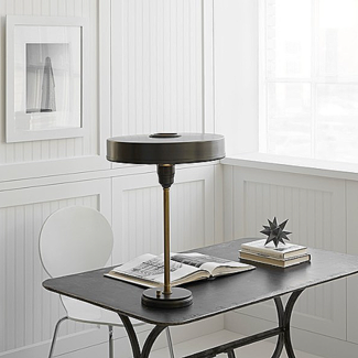 Stijlvolle bureaulamp brons landelijk Stijlvolle bureaulamp brons landelijk
