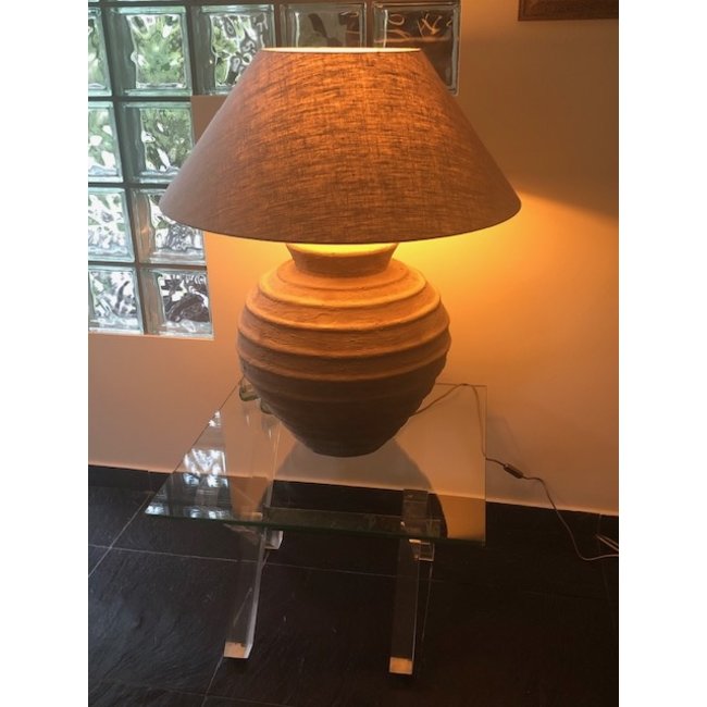 Lampe en terre cuite avec abat-jour