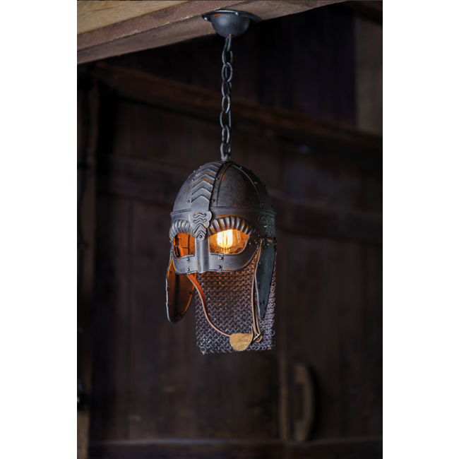 Suspension pour château casque cottes de mail fer forgé 1xE27