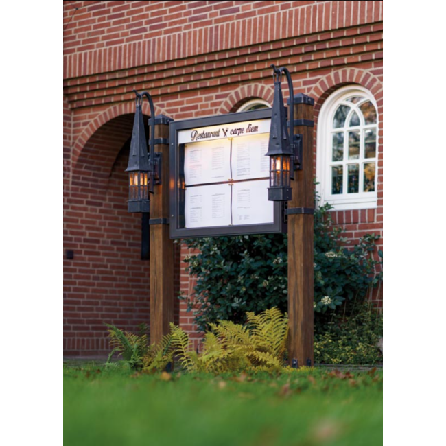 Verlicht uithangbord horeca met 2 lantaarns