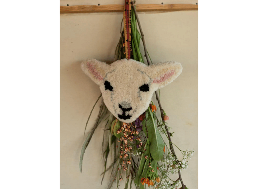 Doinggoods Woolly Lamb Gift Hanger