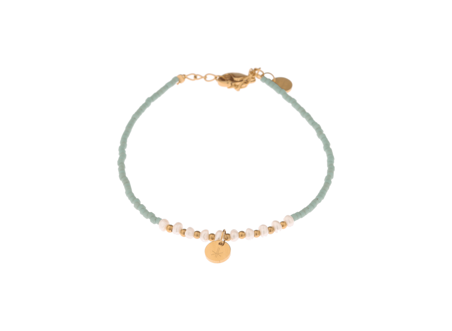 Sea Green Pearl Gold Bracelet