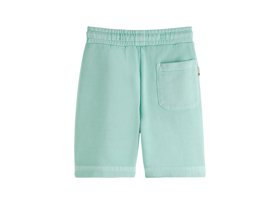 Garment-dyed sweatshorts in Organic Cotton