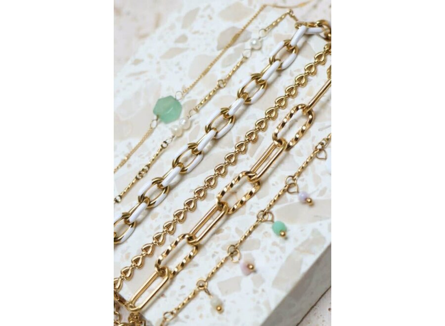 White chain bracelet gold