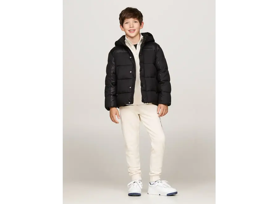 Contrast Padded Jack Black