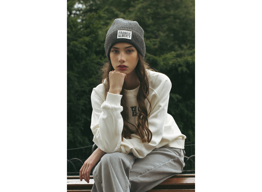 Pepper Beanie Dark Warm Grey