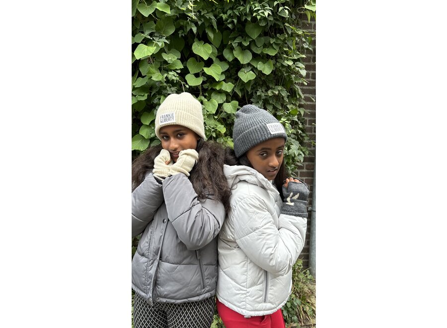 Pepper Beanie Dark Warm Grey