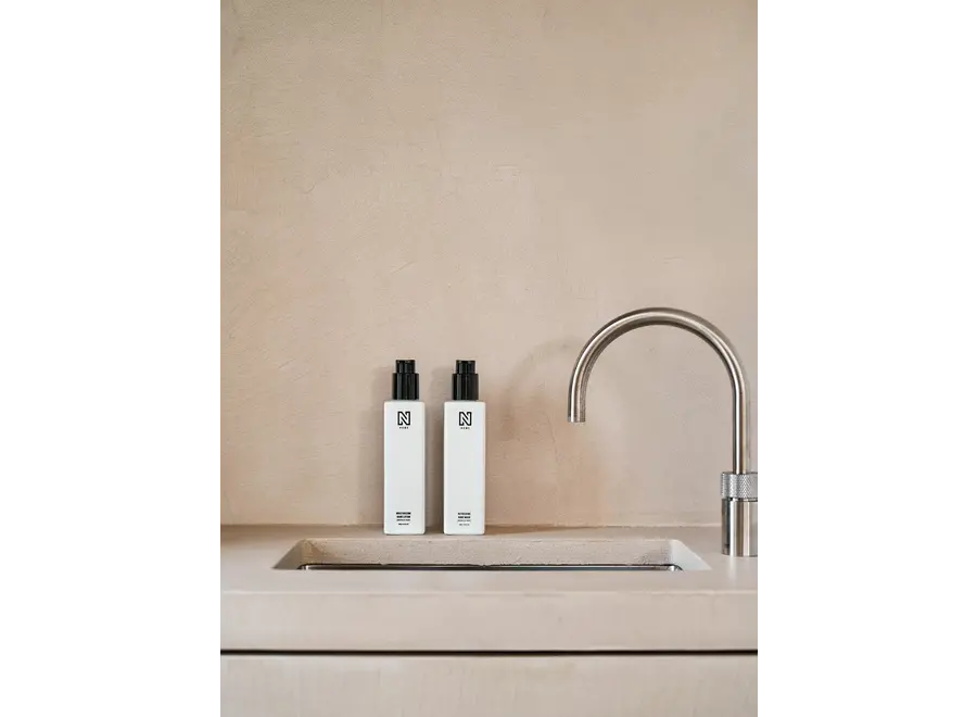 Moisturizing Hand Lotion Jardin de Paris