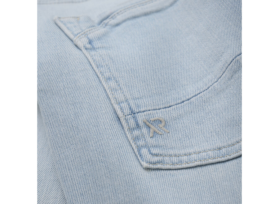 2610 Straight Wide Fit L.Jeans  Light Denim Blue