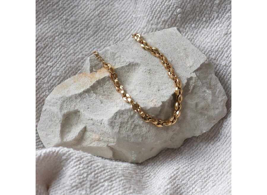 Locked Bracelet Gold