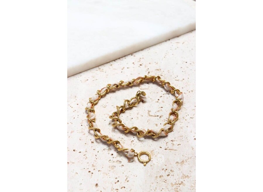 Summer knot beige necklace gold