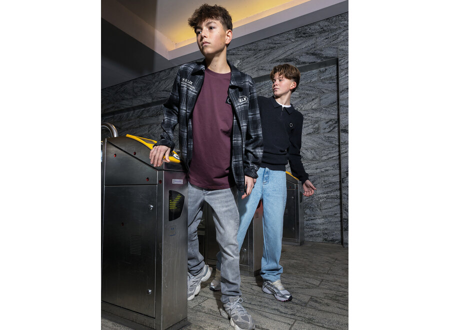 T-Shirt Basic Badge  Dusty Bordeaux Jongens  T-shirt