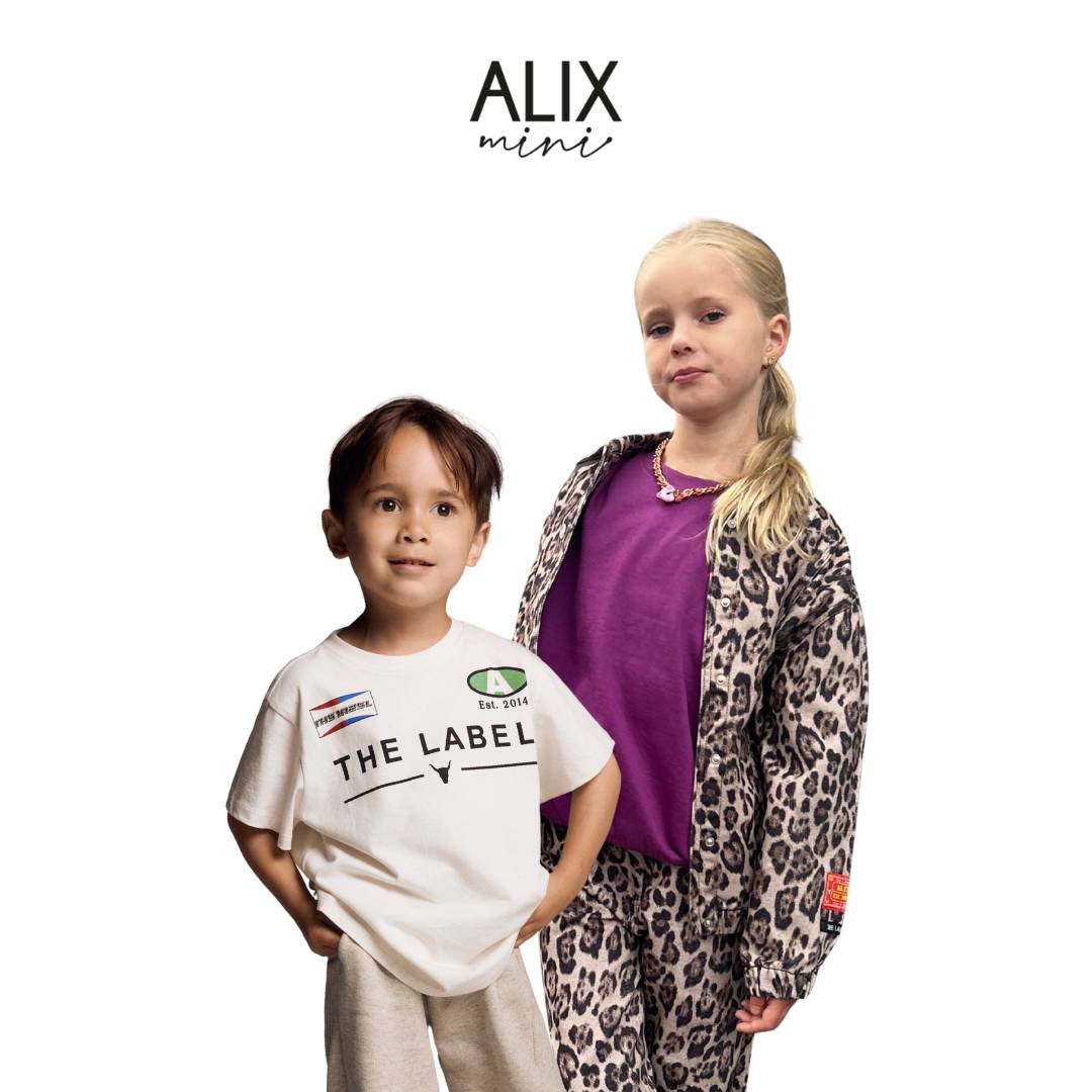 Dwarz Fashion is een kinderkleding winkel in Deurne en een webshop voor kinderen en tieners vanaf maat 92 t/m 188.  Merkkleding,  accessoires, wonen & meer.