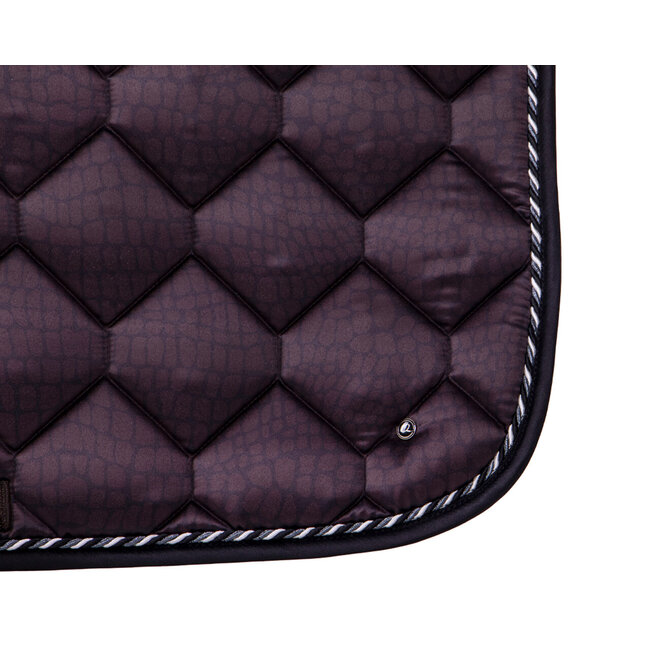 Qhp Zadeldek Collection