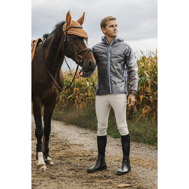 Equi-Theme Regenjas Saigon