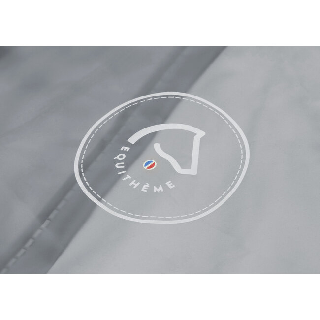 Equi-Theme Regenjas Saigon