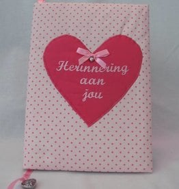 Herinneringsboek stip roze