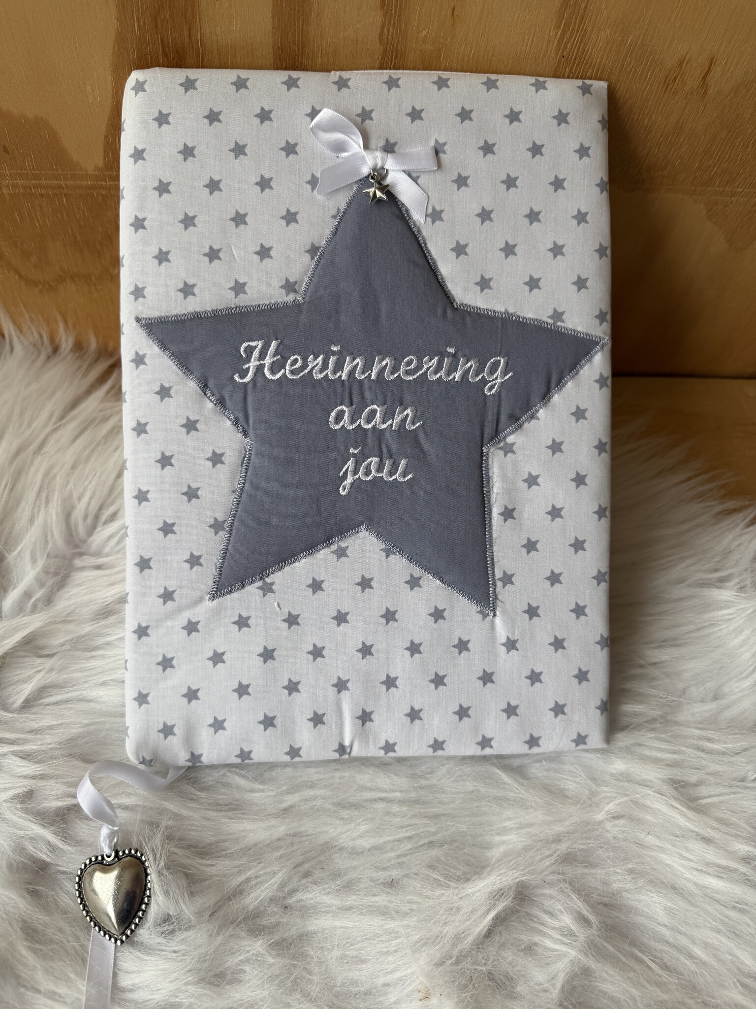 Herinneringsboek grijze ster