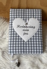 Herinneringsboek grijs ruit