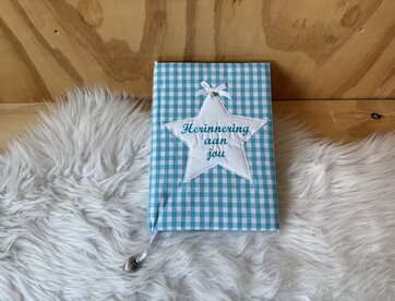 Herinneringsboek turquoise ruit