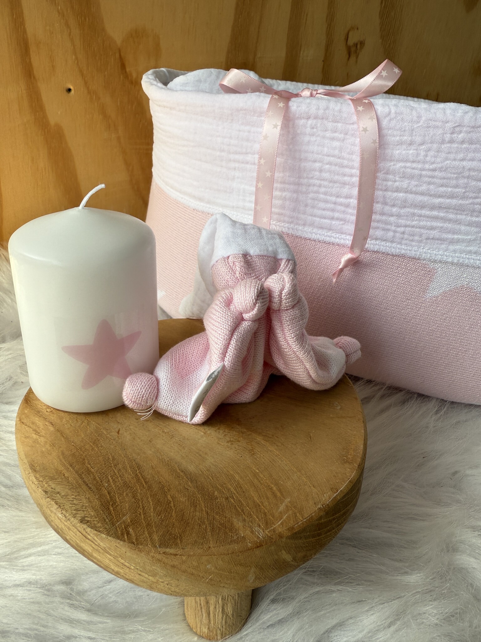 Gebreid mandje Star Roze Wit