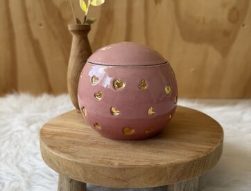 Urn Roze met gouden hartjes