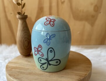 Urn Gekleurde vlinders