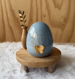 Urn Lichtblauw met gouden vlinder