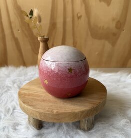 Urn Wit en rood met gouden sterren