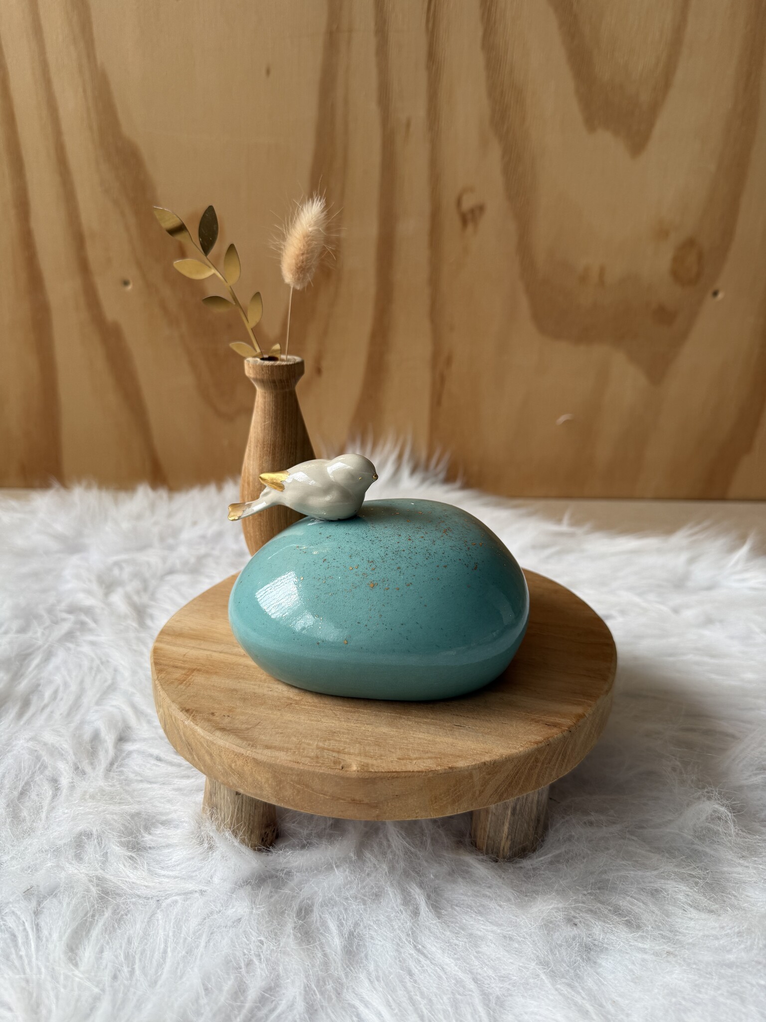 Urn Mint met vogeltje