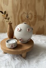 Urn met bloemen wit NIEUW