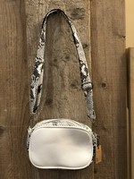 Tas off white met slangen print