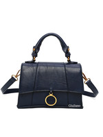 Tas  donkerblauw met gouden ring