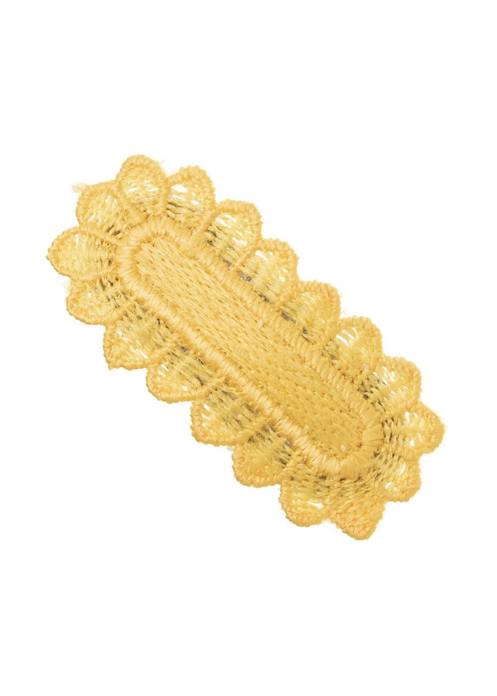 Siena Siena  kanten knipje geel  6 x 3 cm