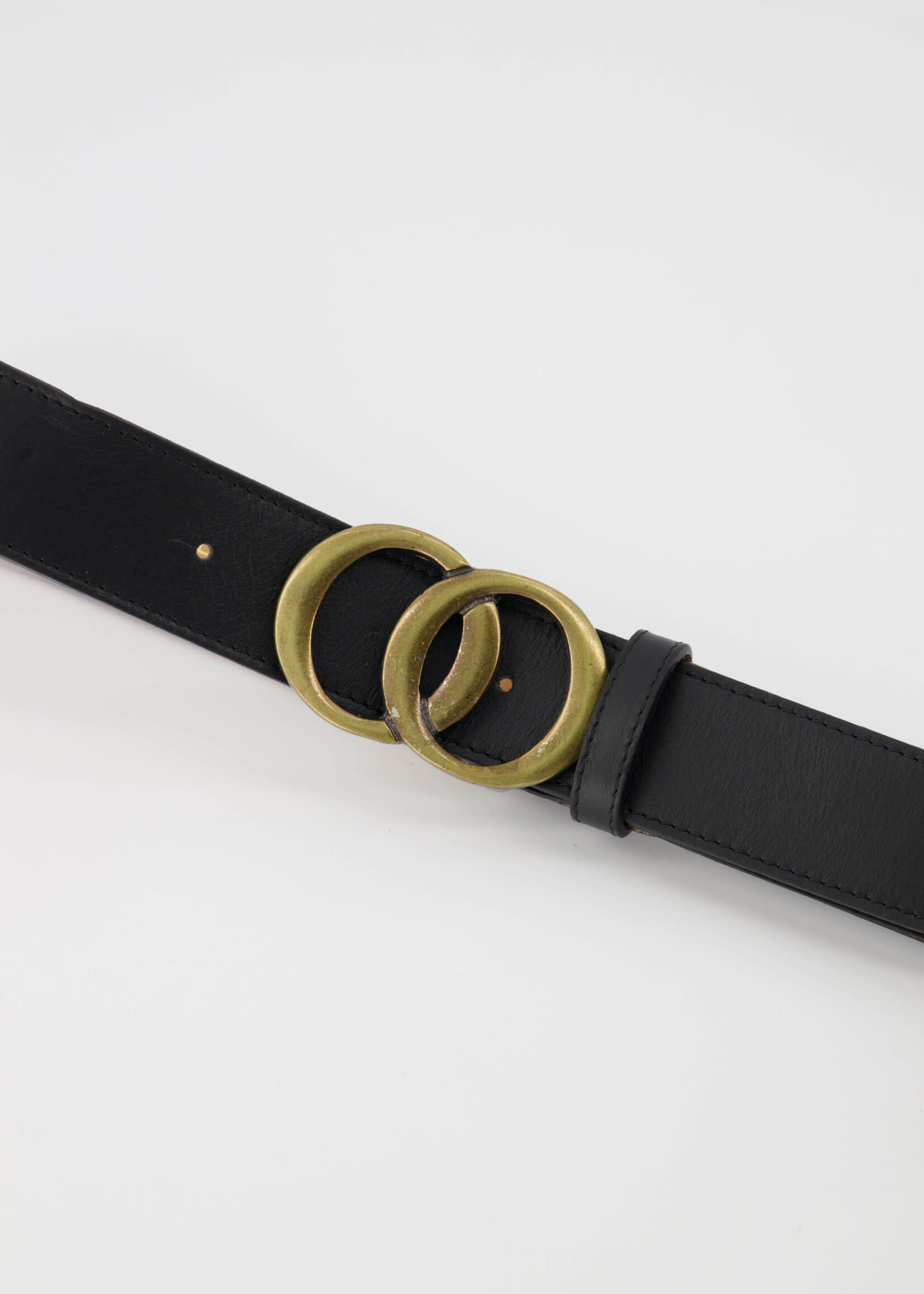 Teatro Riem  leer zwart met gouden gesp