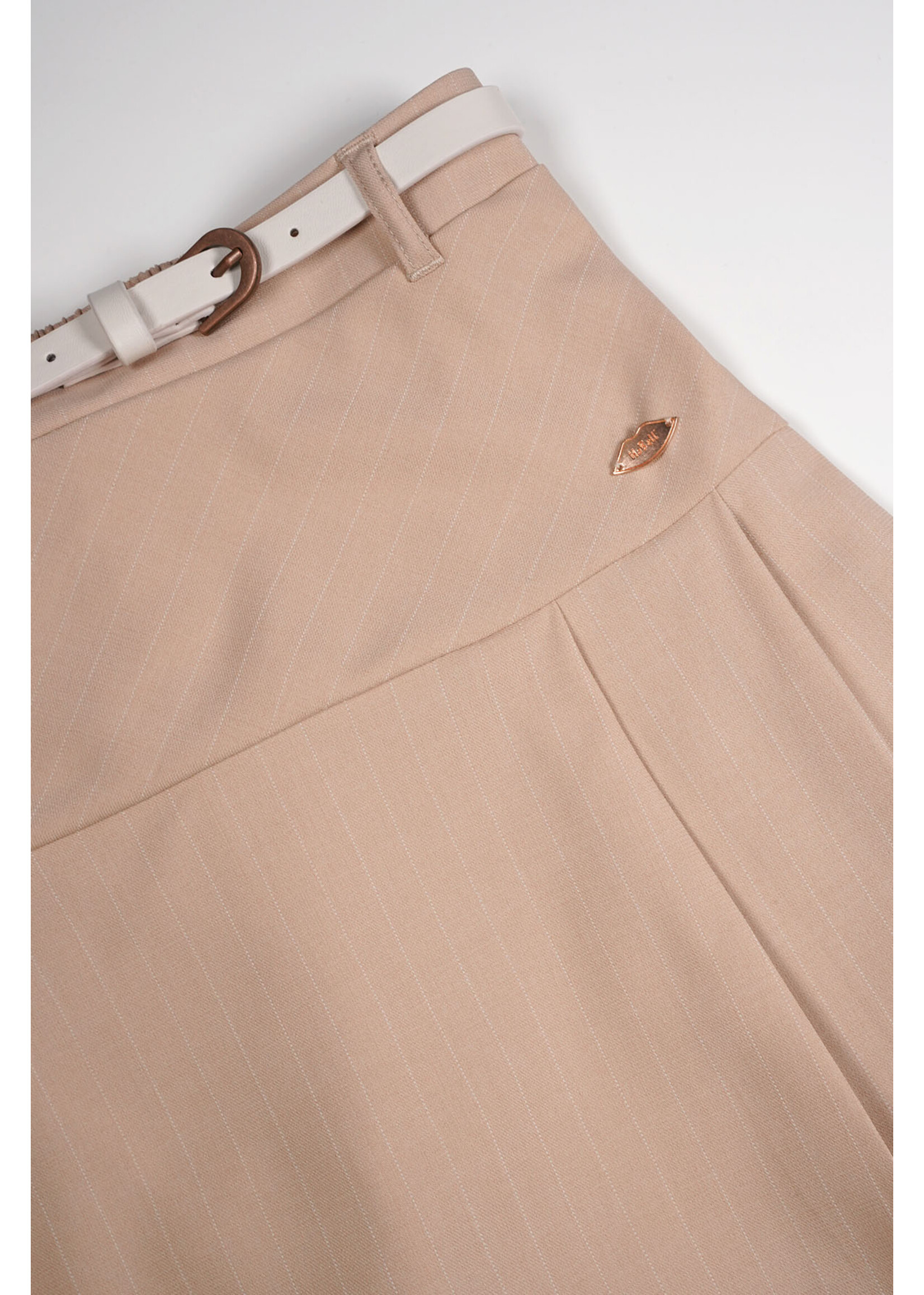 Nobell Nobell Nimmy Pinstripe skirt with Belt Q402-3702 Rosy Sand