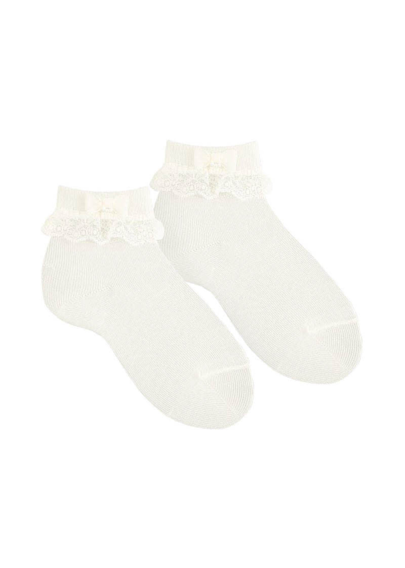Condor Condor Ceremony  socks bow and littlepearls off white