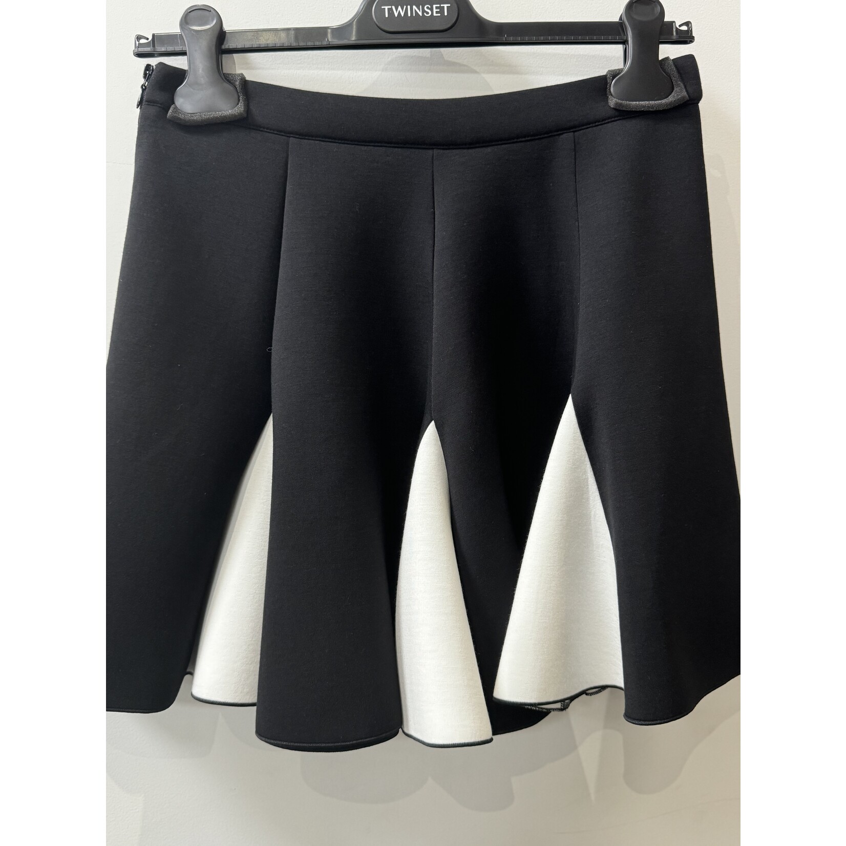 Twinset Twinset GONNA CORTA IN SCUBA BLOCK COLOR BIC.NERO/OFF WHITE - 242GJ2012