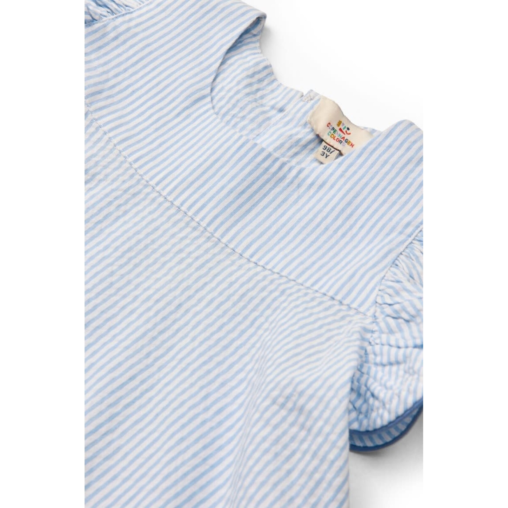 Copenhagen Colors Copenhagen Colors SEERSUCKER DRESS W. FRILL SLEEVES SKY BLUE W CREAM STRIPE W OCEAN BLUE 241-200-503