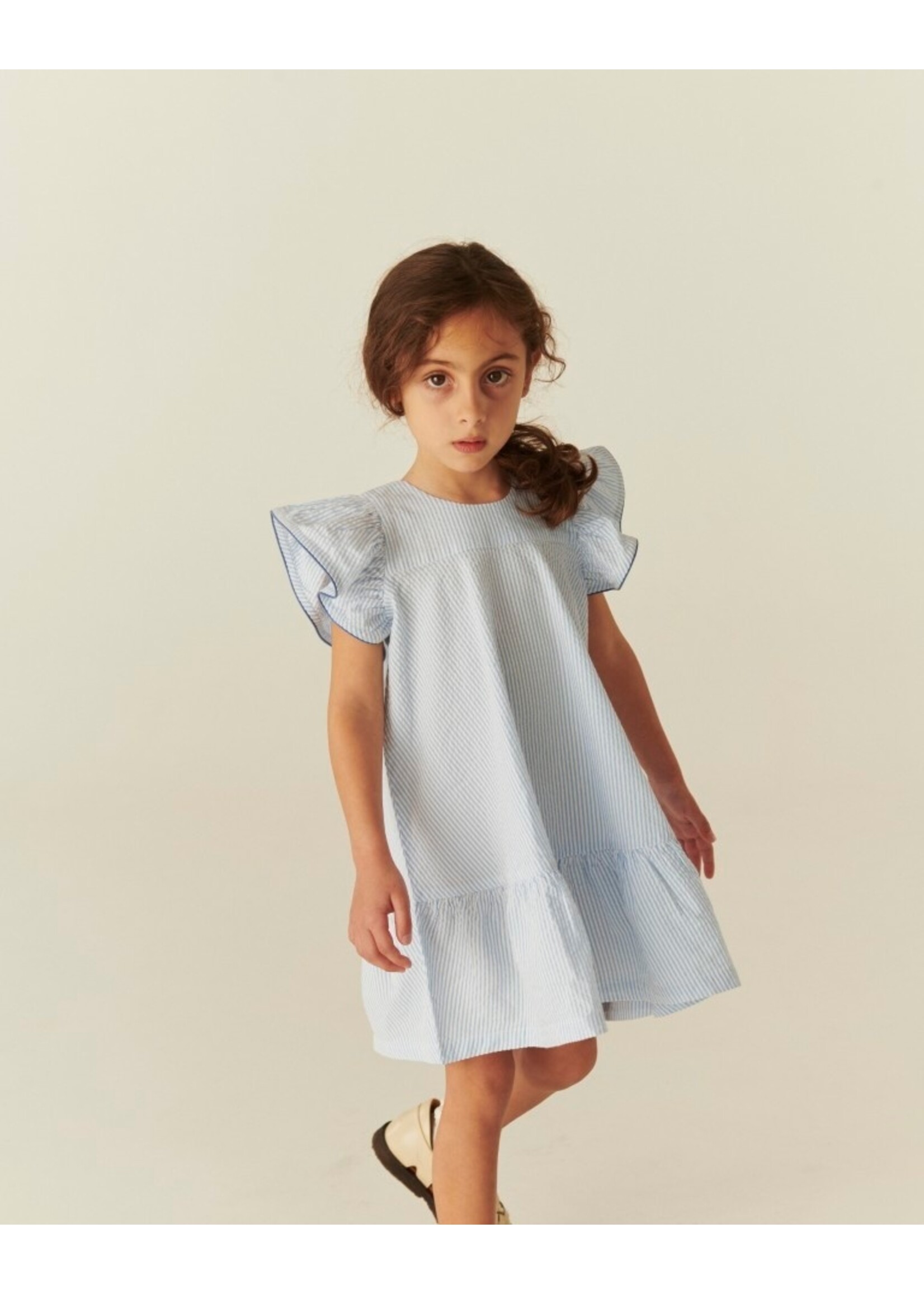 Copenhagen Colors Copenhagen Colors SEERSUCKER DRESS W. FRILL SLEEVES SKY BLUE W CREAM STRIPE W OCEAN BLUE 241-200-503