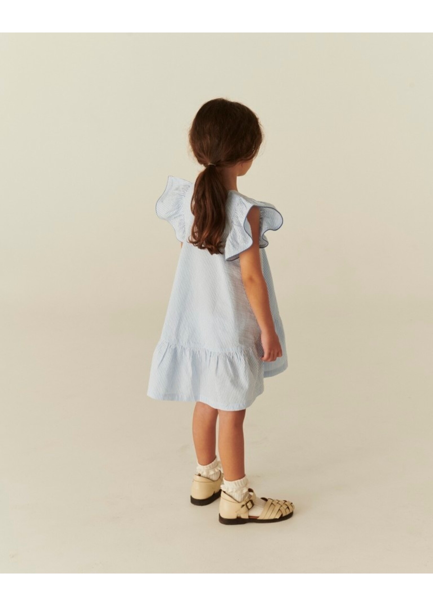 Copenhagen Colors Copenhagen Colors SEERSUCKER DRESS W. FRILL SLEEVES SKY BLUE W CREAM STRIPE W OCEAN BLUE 241-200-503