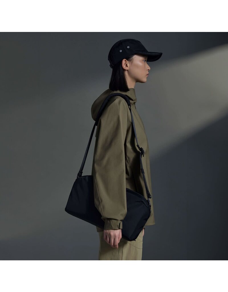 Urth Urth Dolomite Camera Sling 8l (Black)