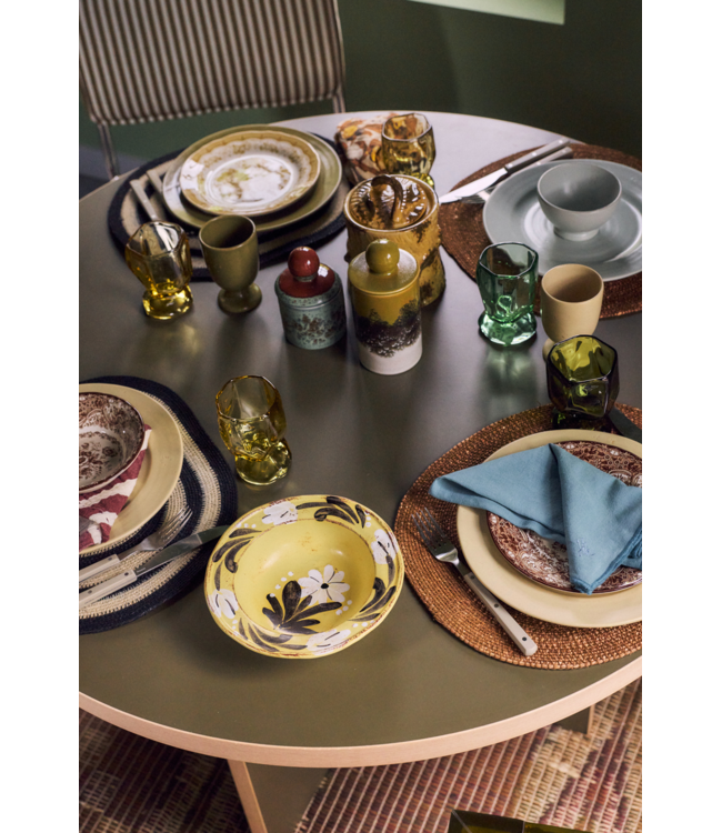 HKLIVING HK Living Farmhouse ceramics: dinner plates, cream