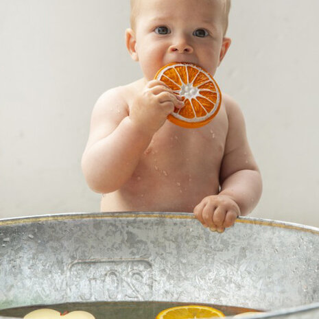 Oli & Carol Oli & Carol - bijtspeeltje - clementino the orange Oli & Carol Oli & Carol - bijtspeeltje - clementino the orange